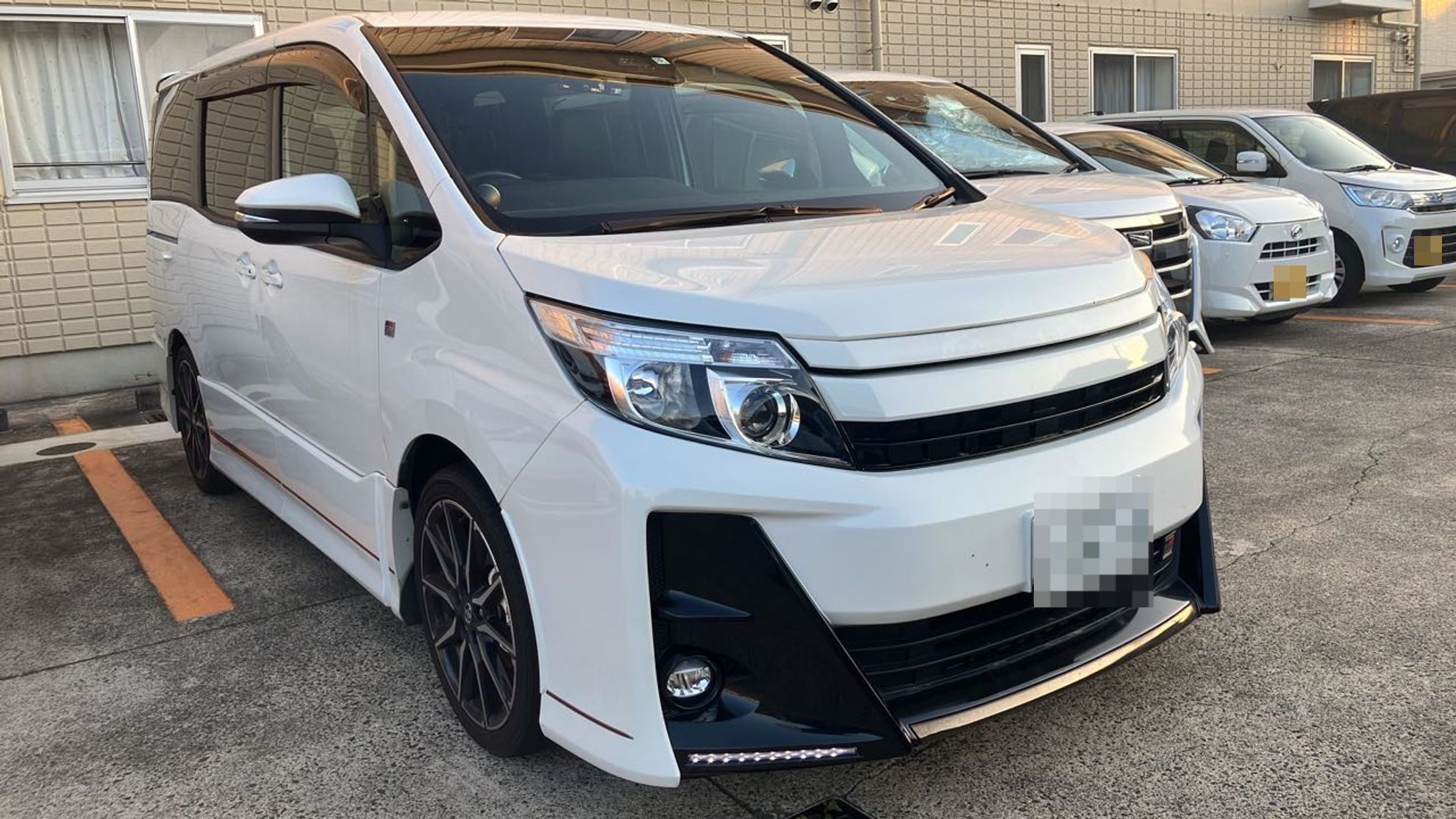 外装右前