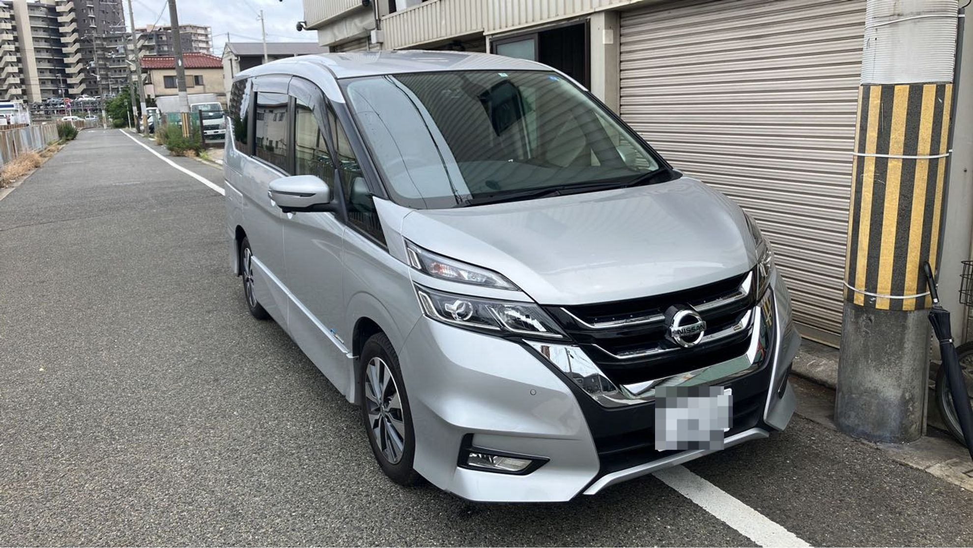 外装右前