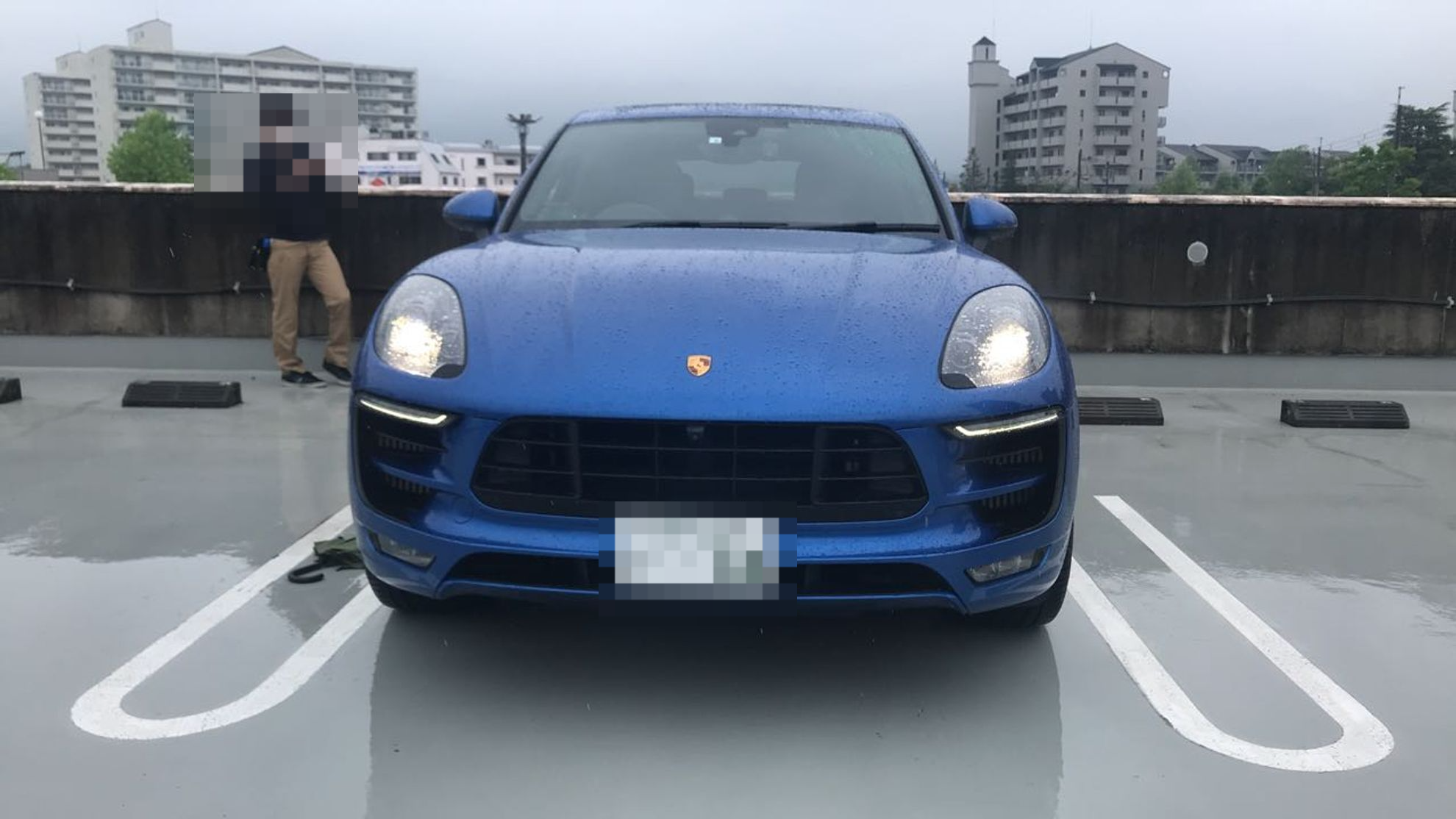 外装前方
