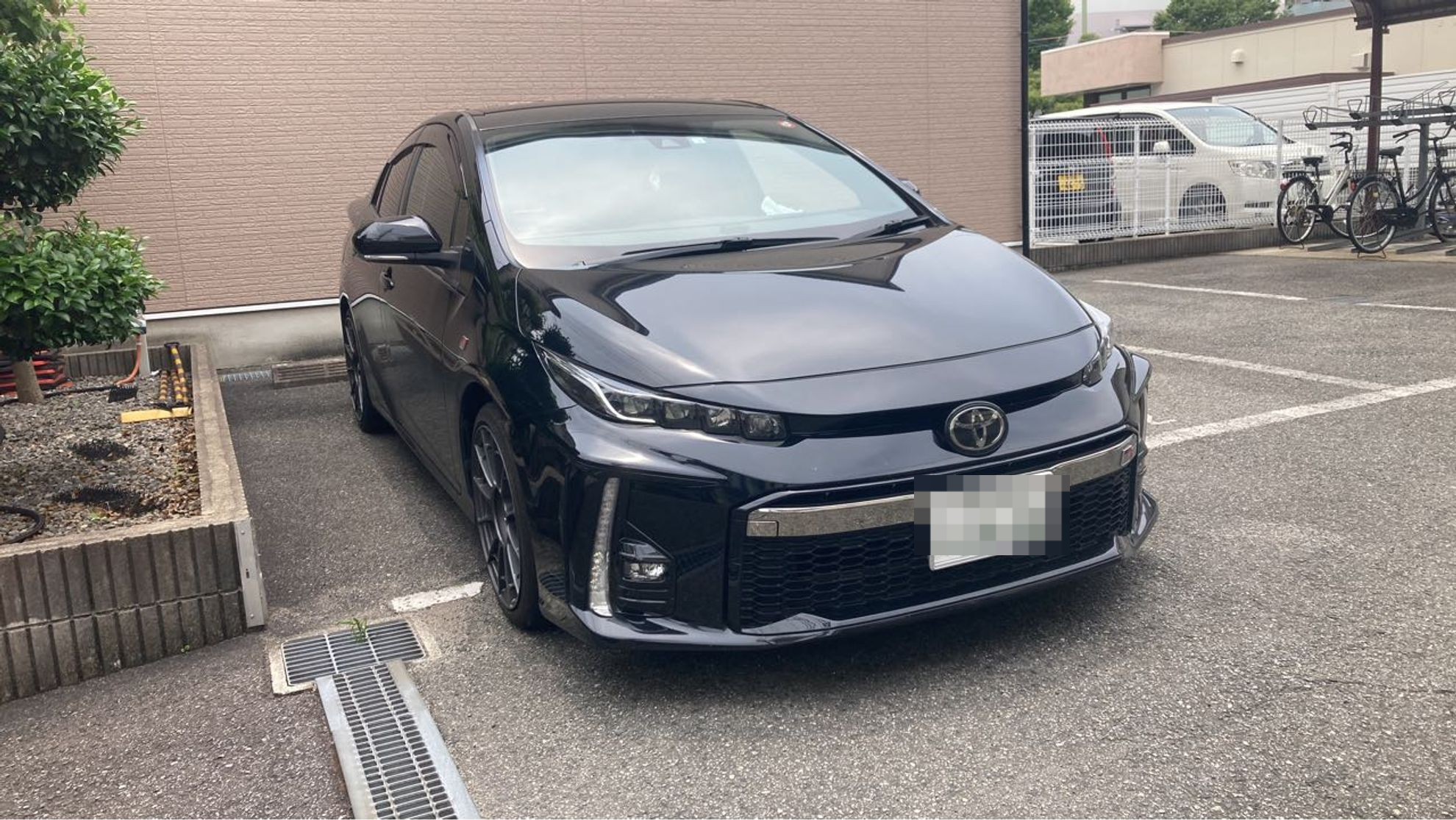 外装右前