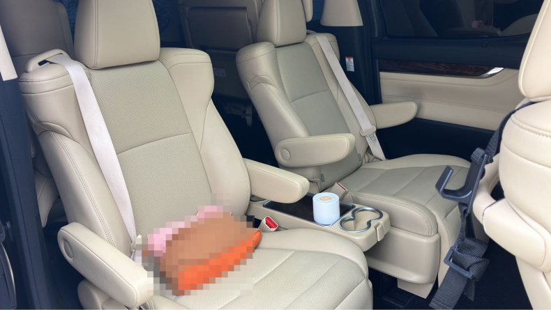 内装後方シート