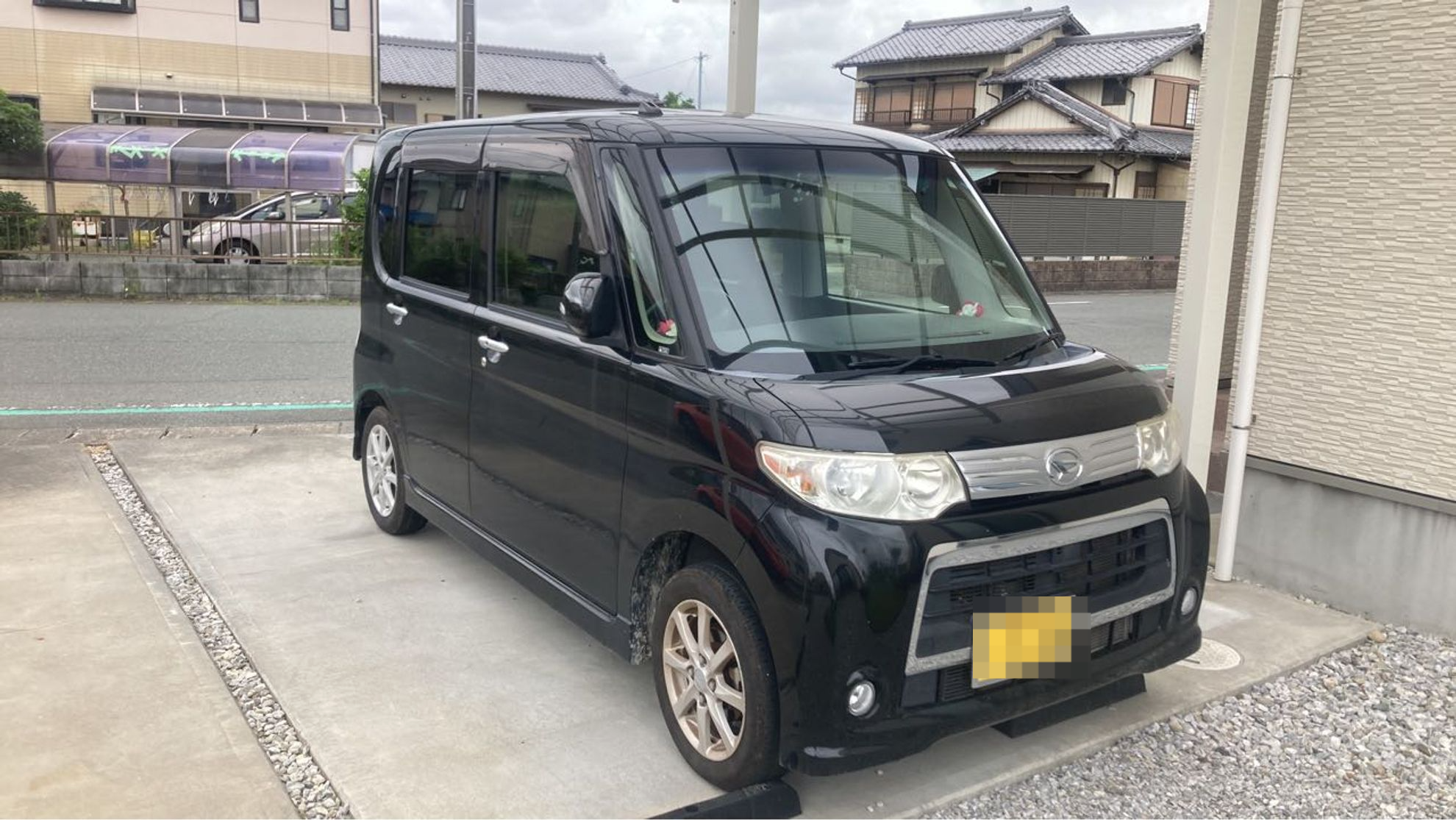 外装右前