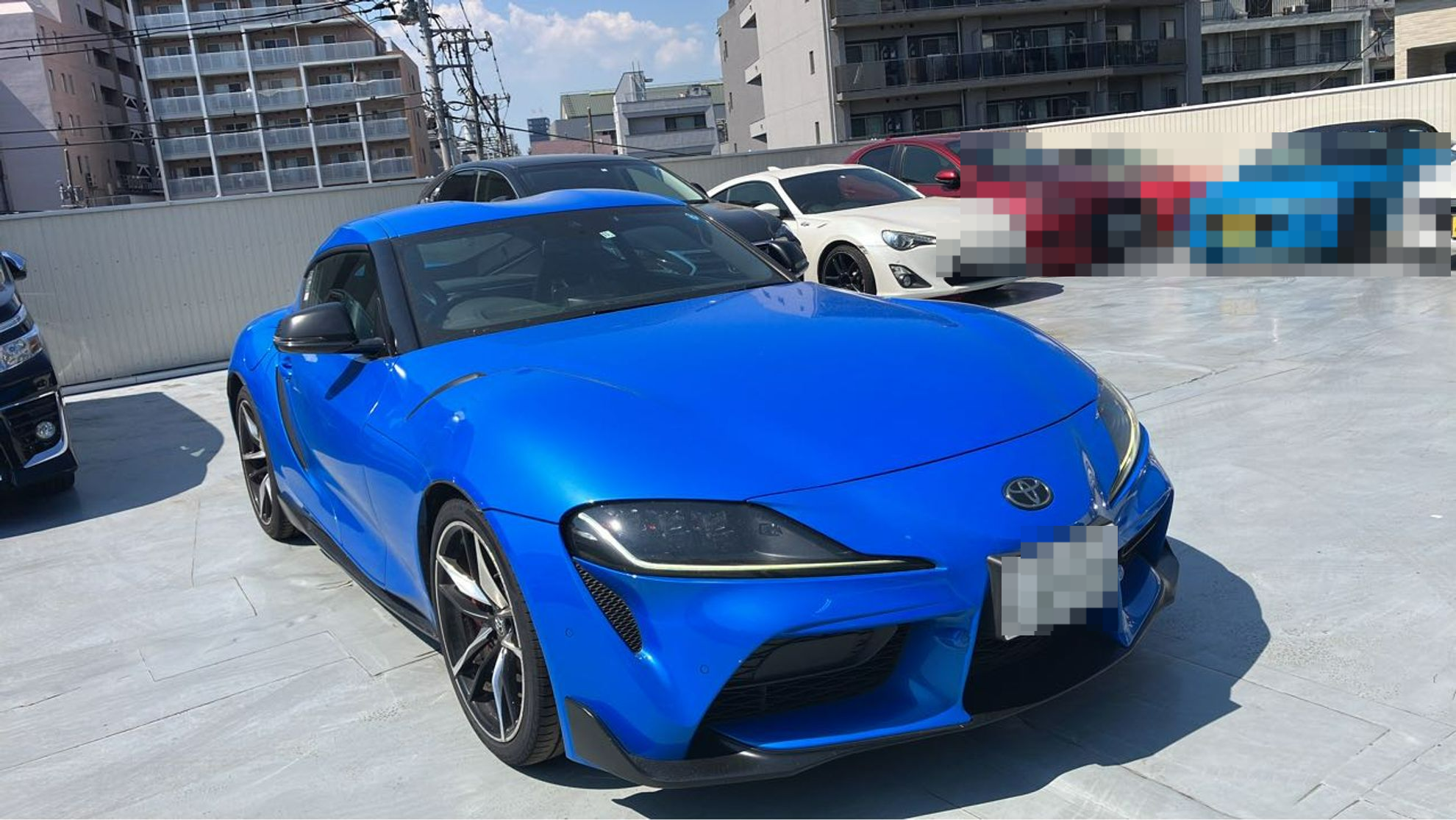 外装右前