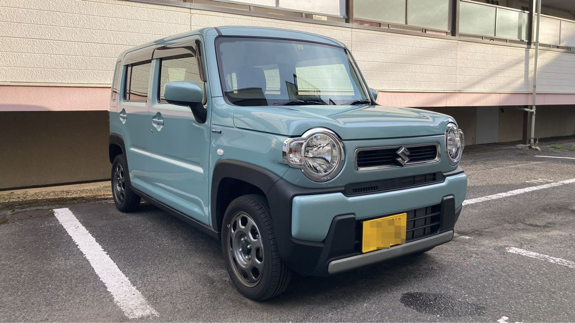 外装右前