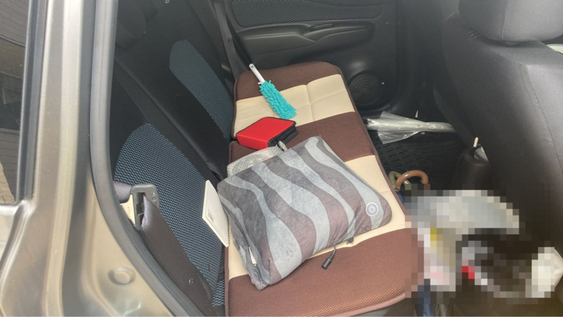 内装後方シート