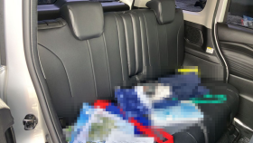 内装後方シート