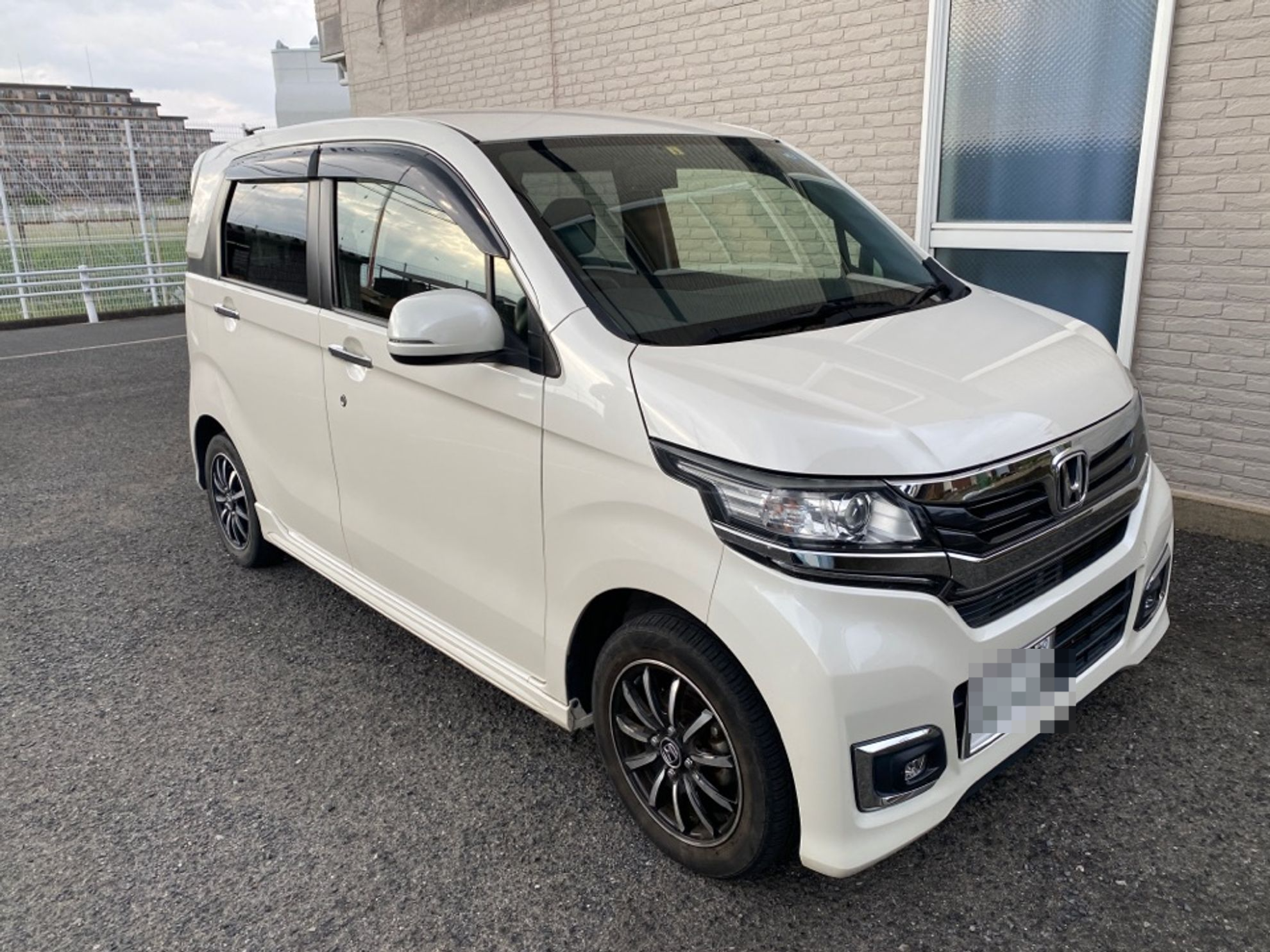 外装右前