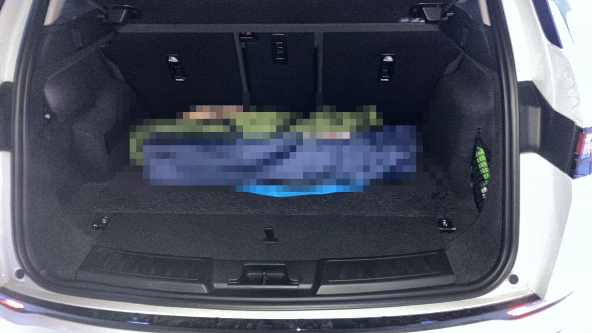 内装トランク