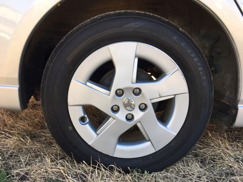 タイヤホイール前