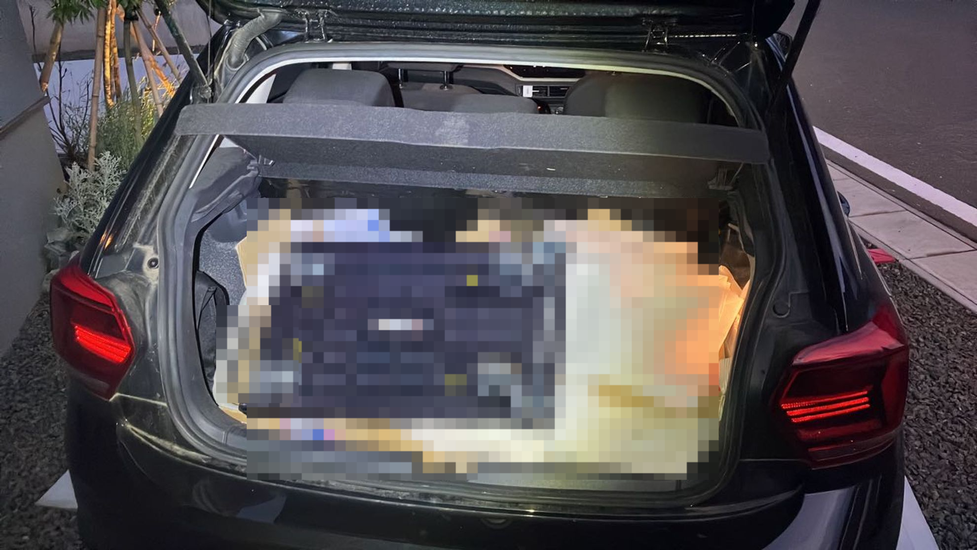 内装トランク
