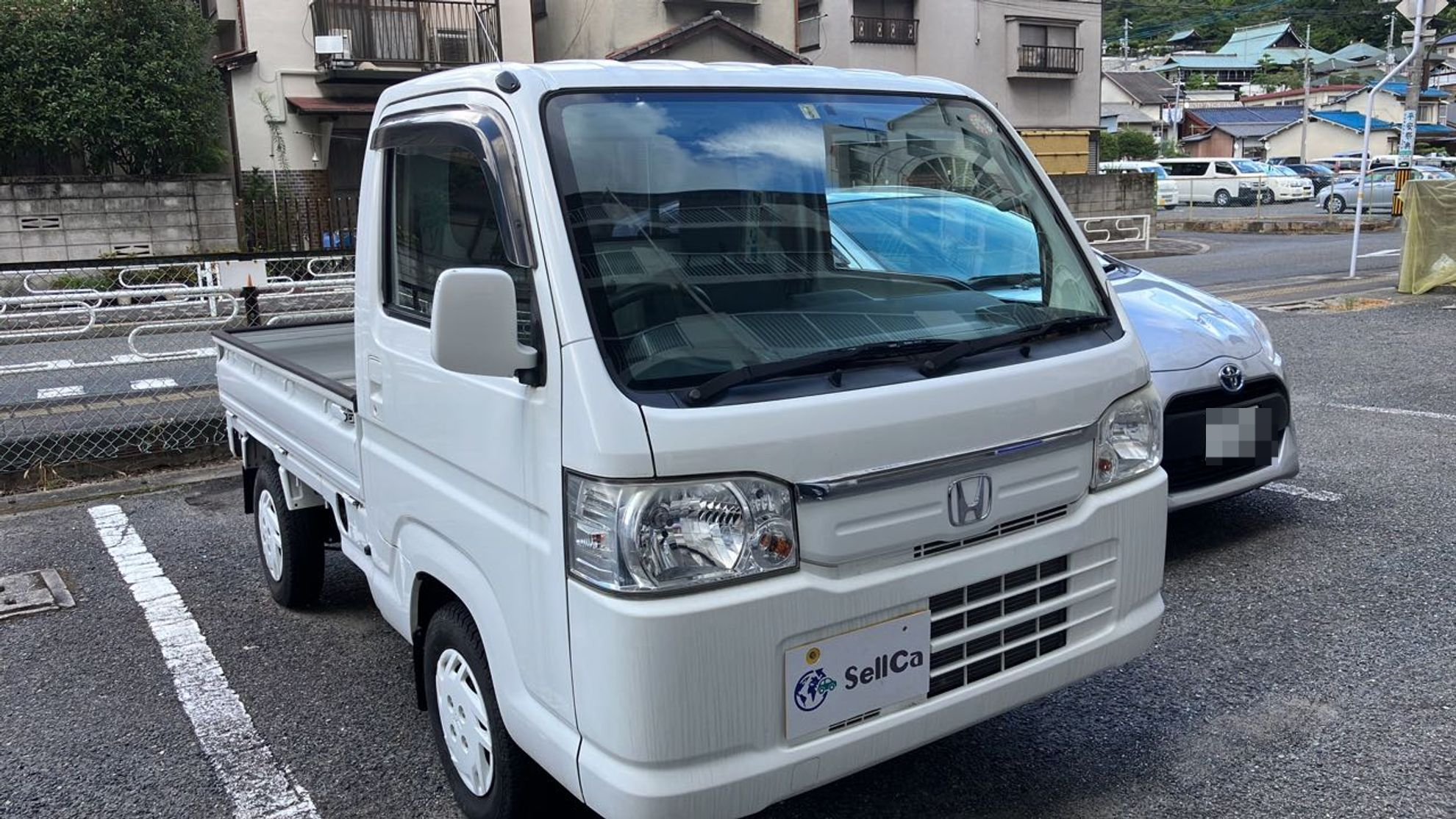 外装右前