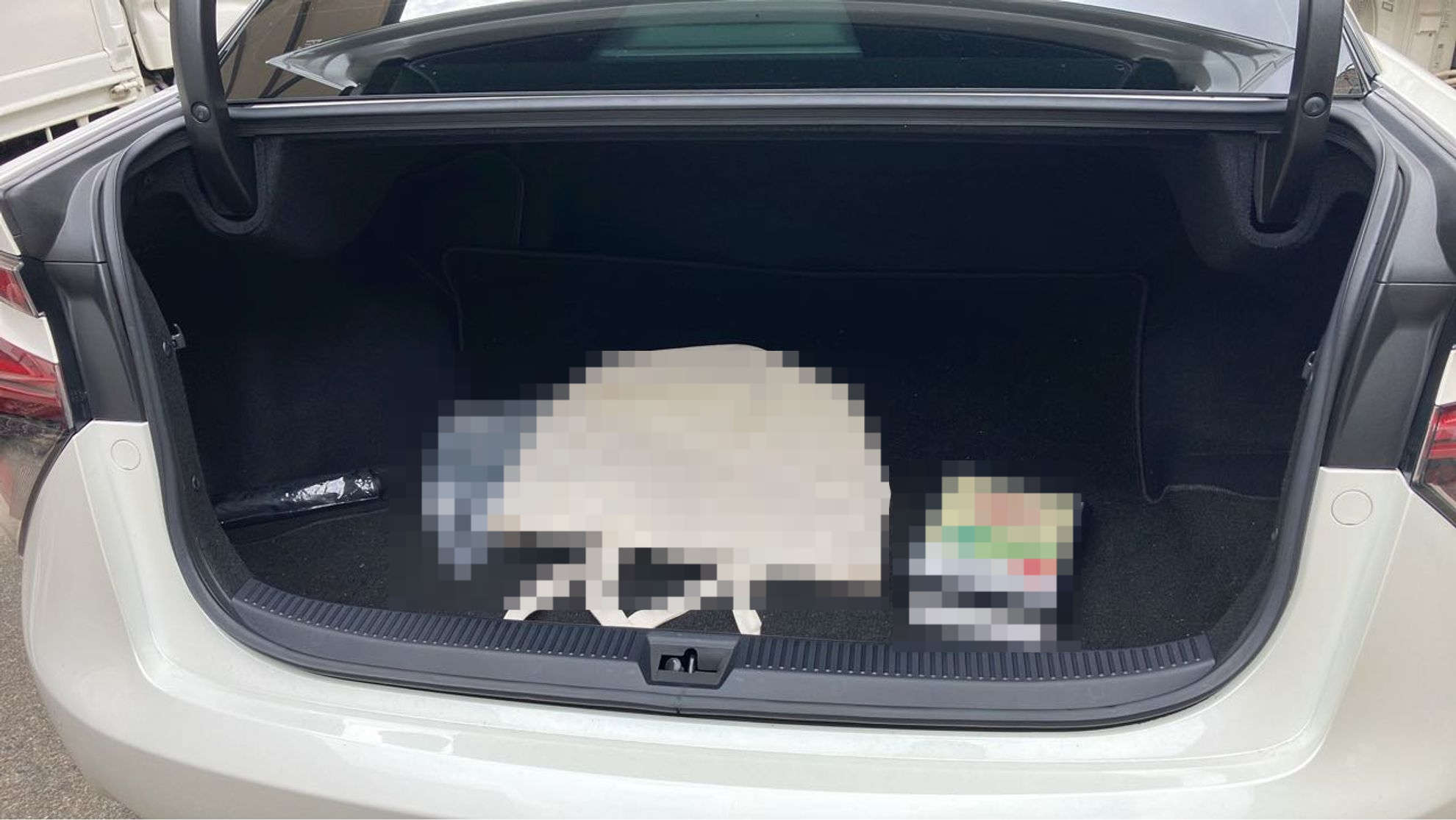 内装トランク