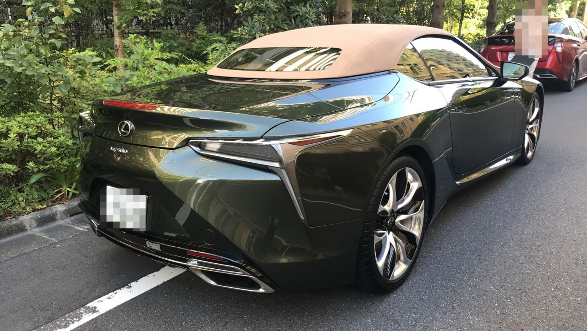 外装右後