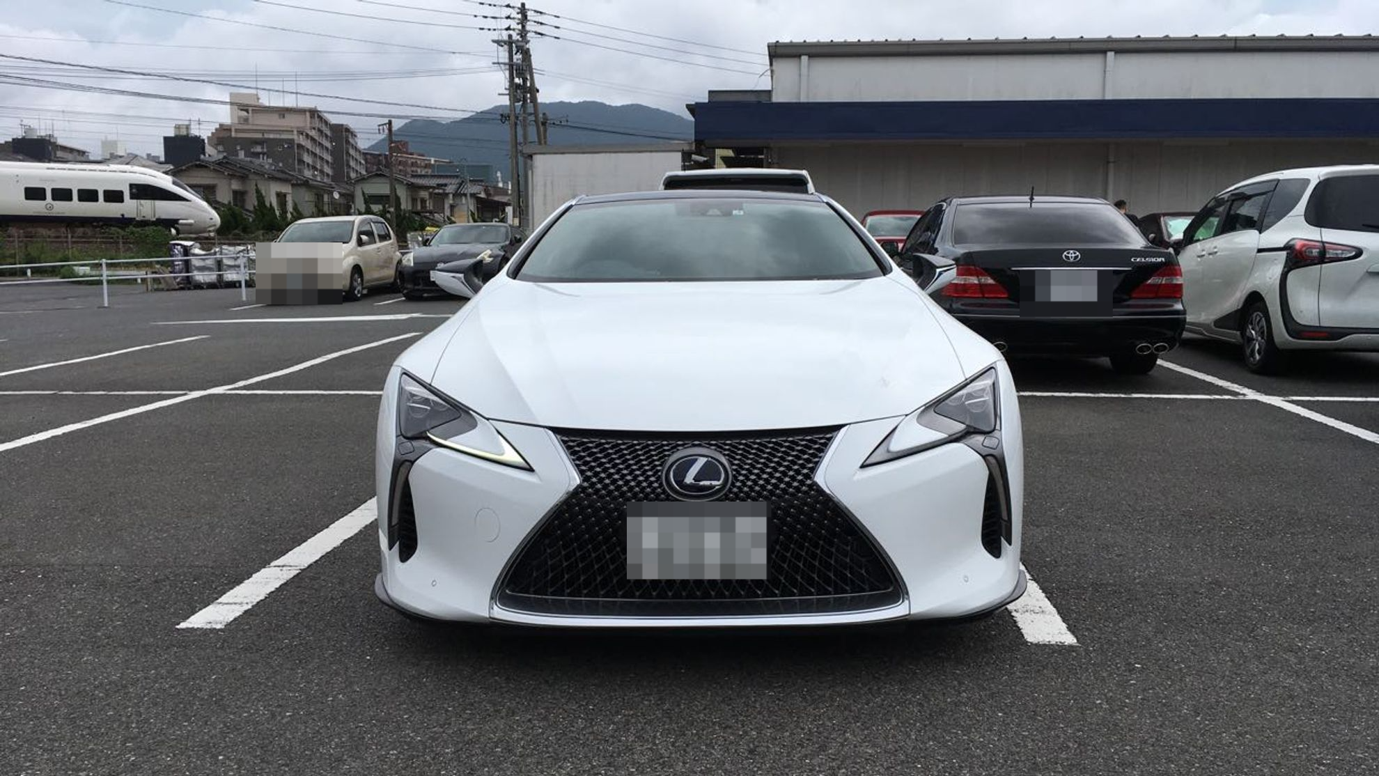 外装前方