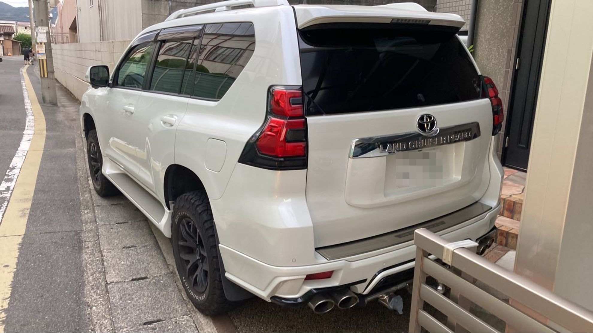 外装左後方