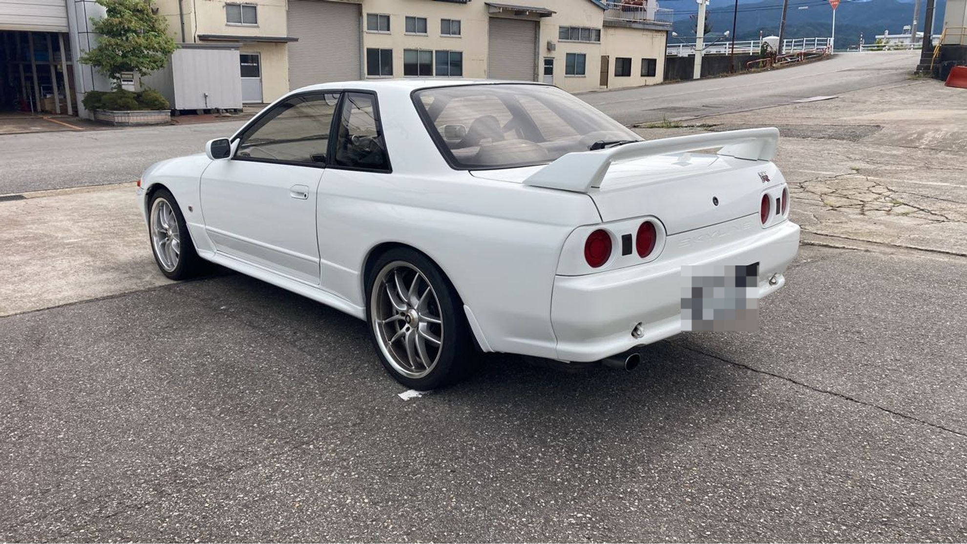 外装左後方