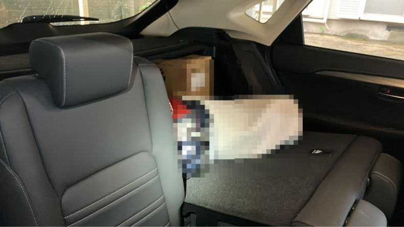 内装後方シート