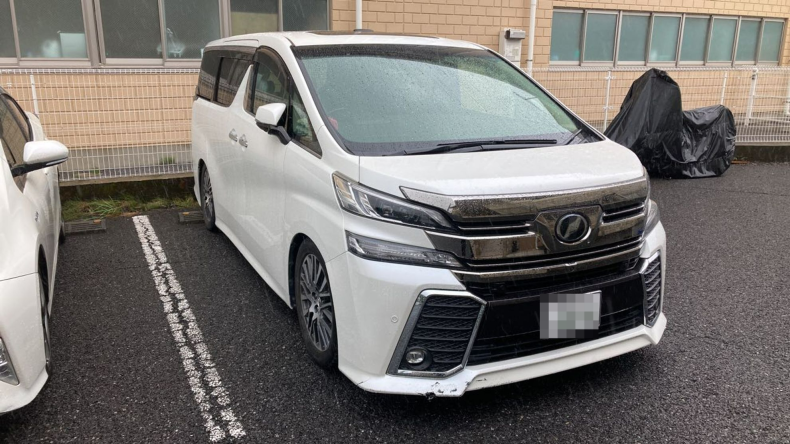 外装右前
