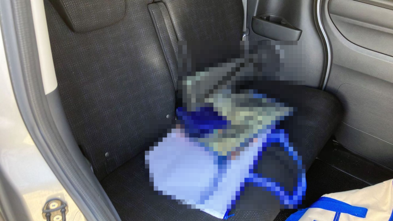 内装後方シート