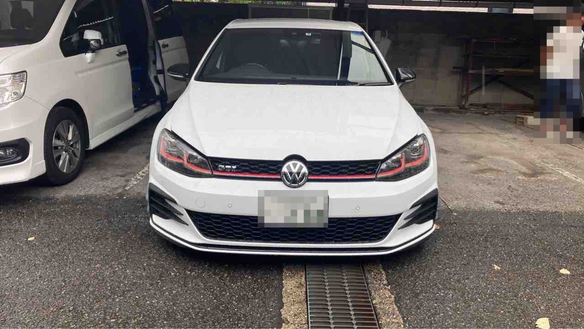 外装前方