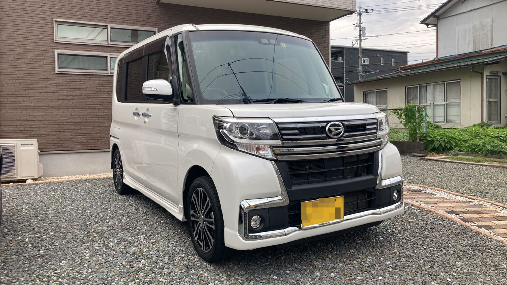 外装右前