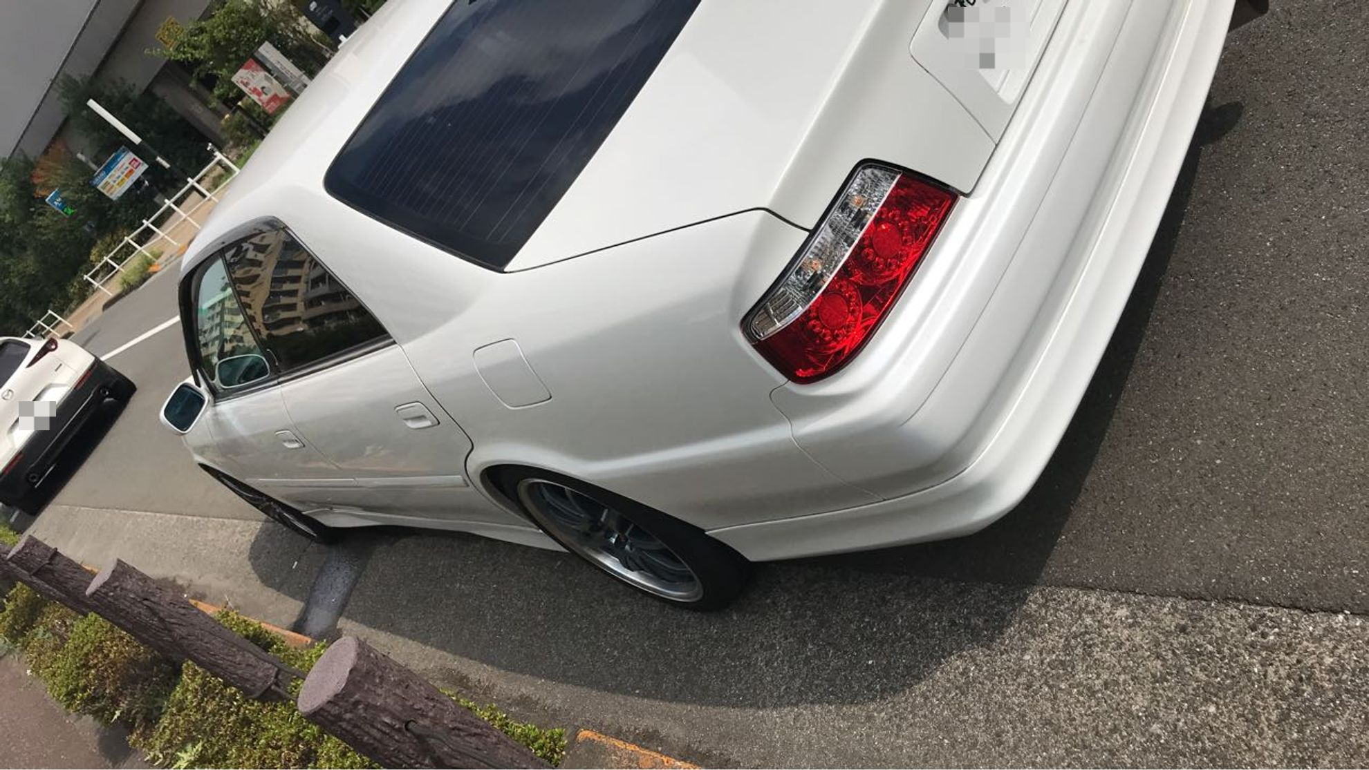 外装左後方
