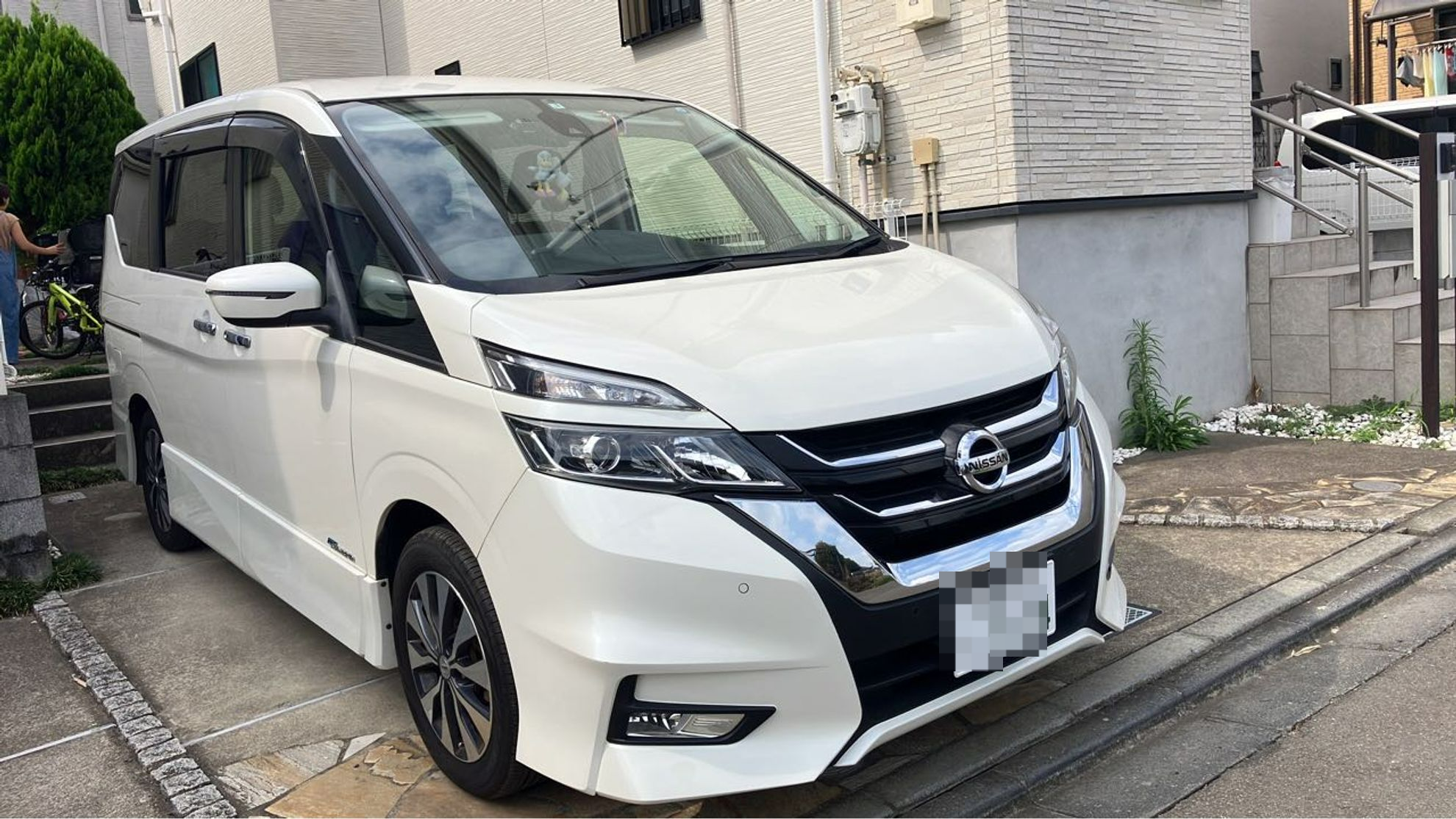 外装右前