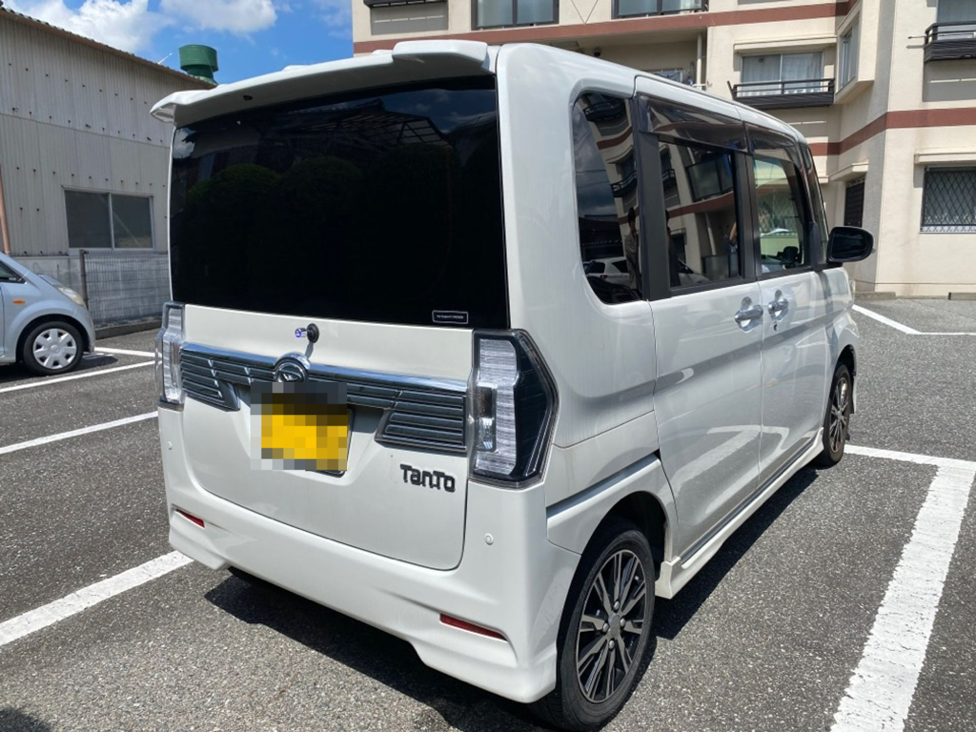 外装右後