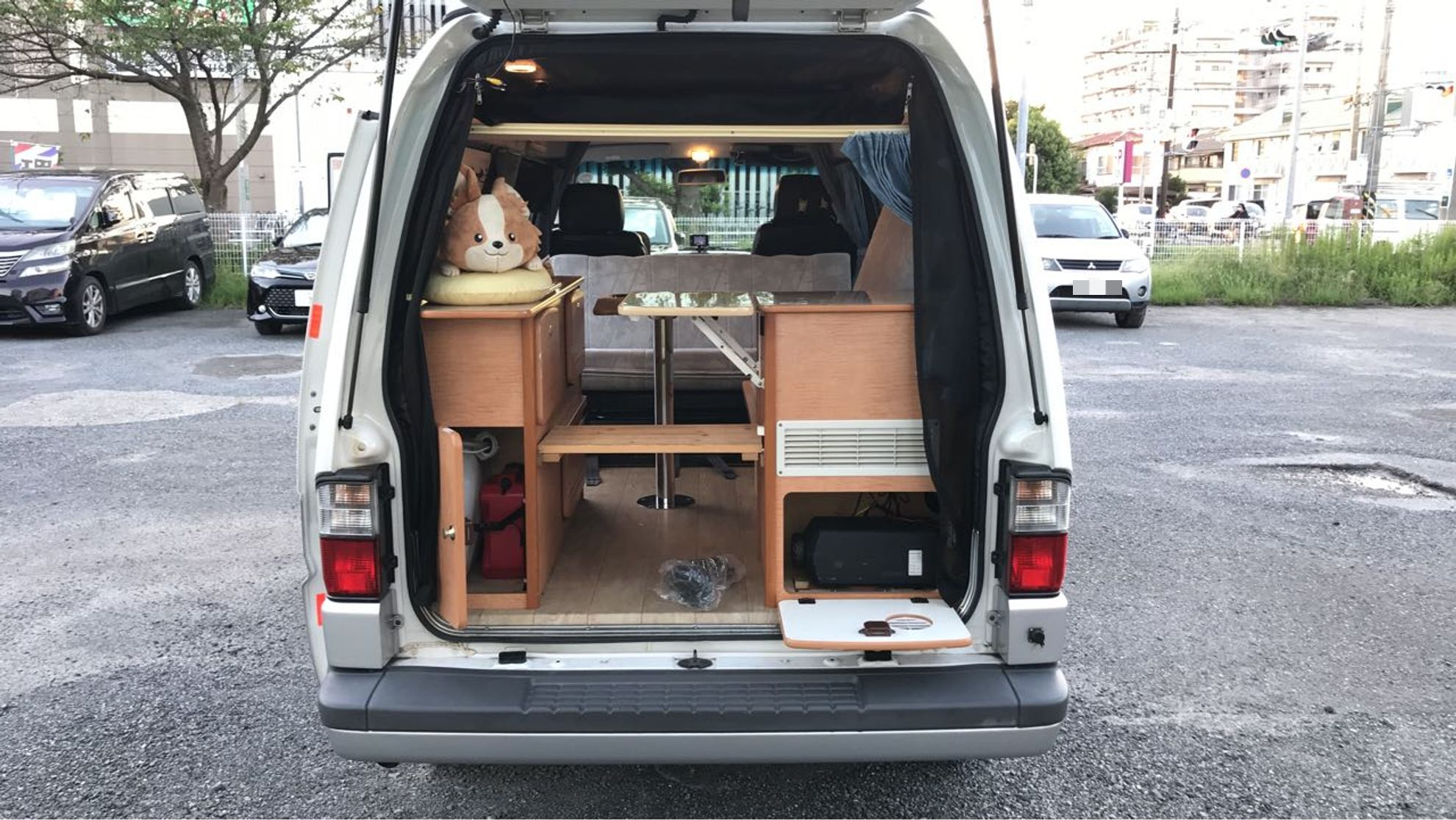 内装トランク