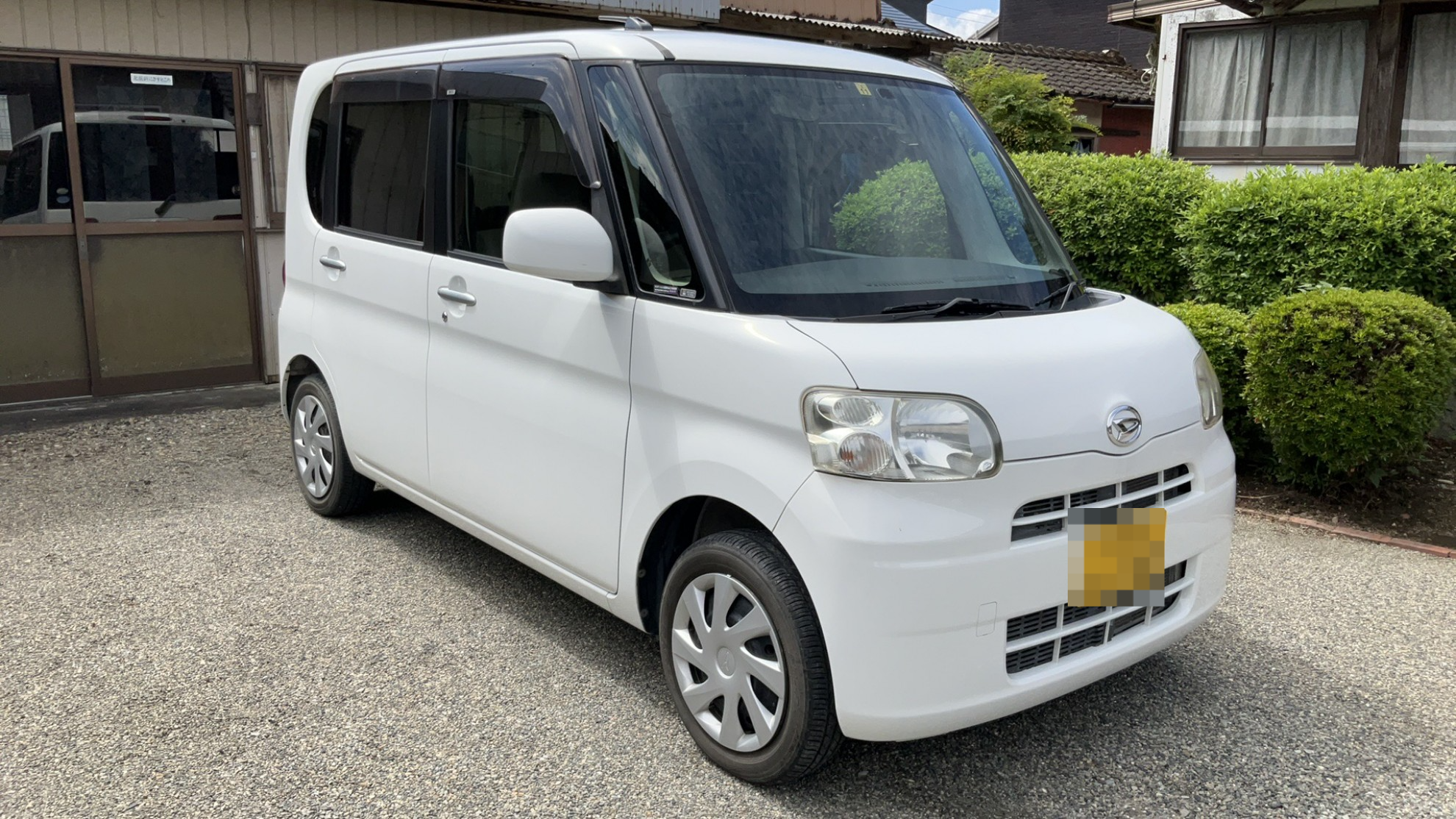 外装右前