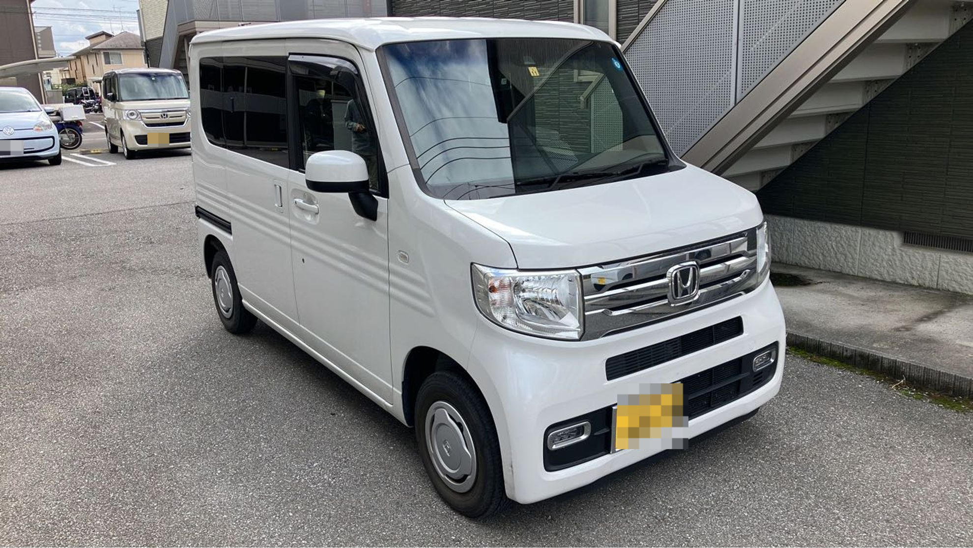 外装右前