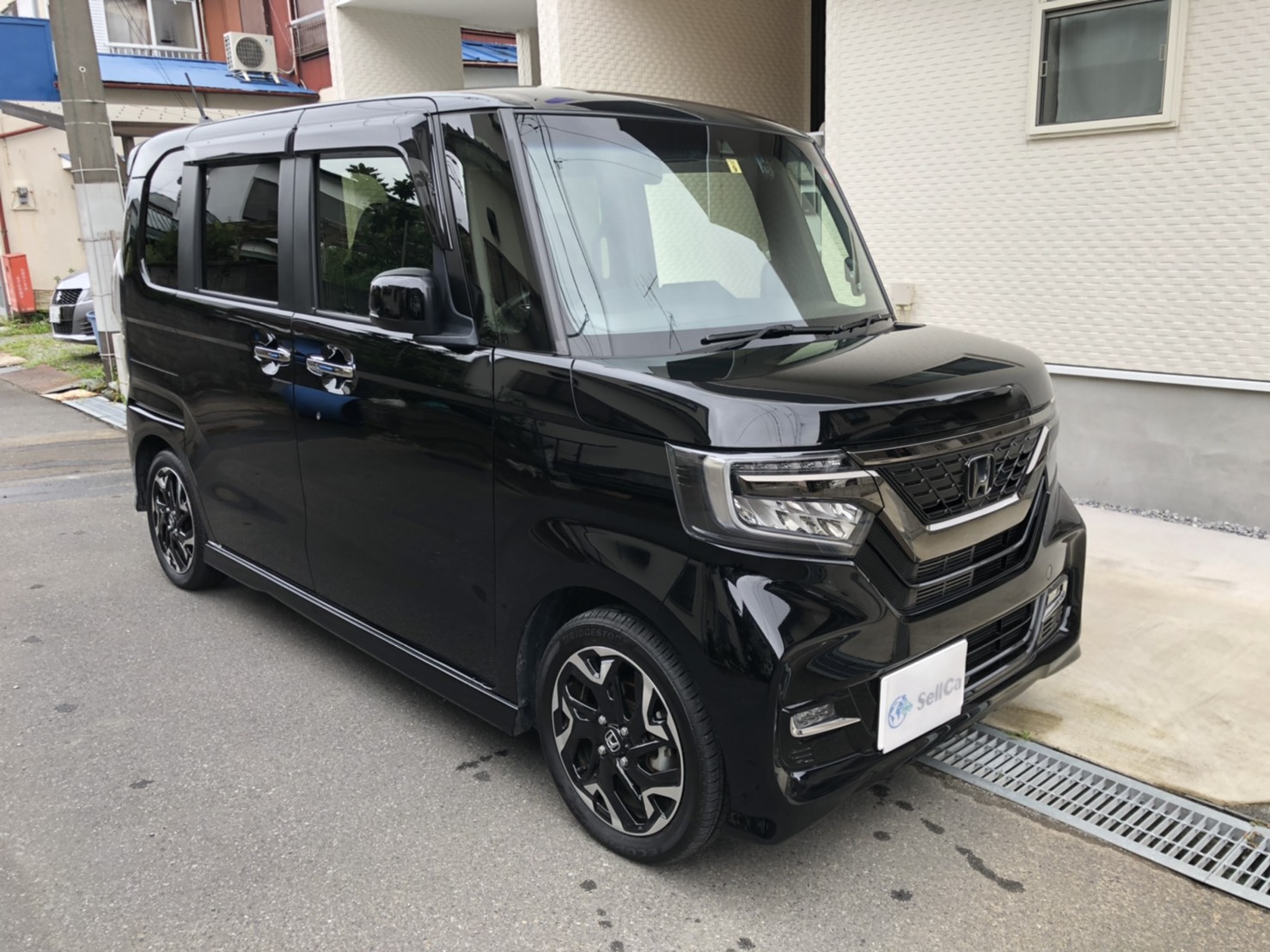 外装右前