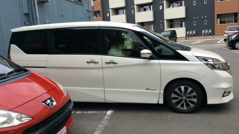 外装右