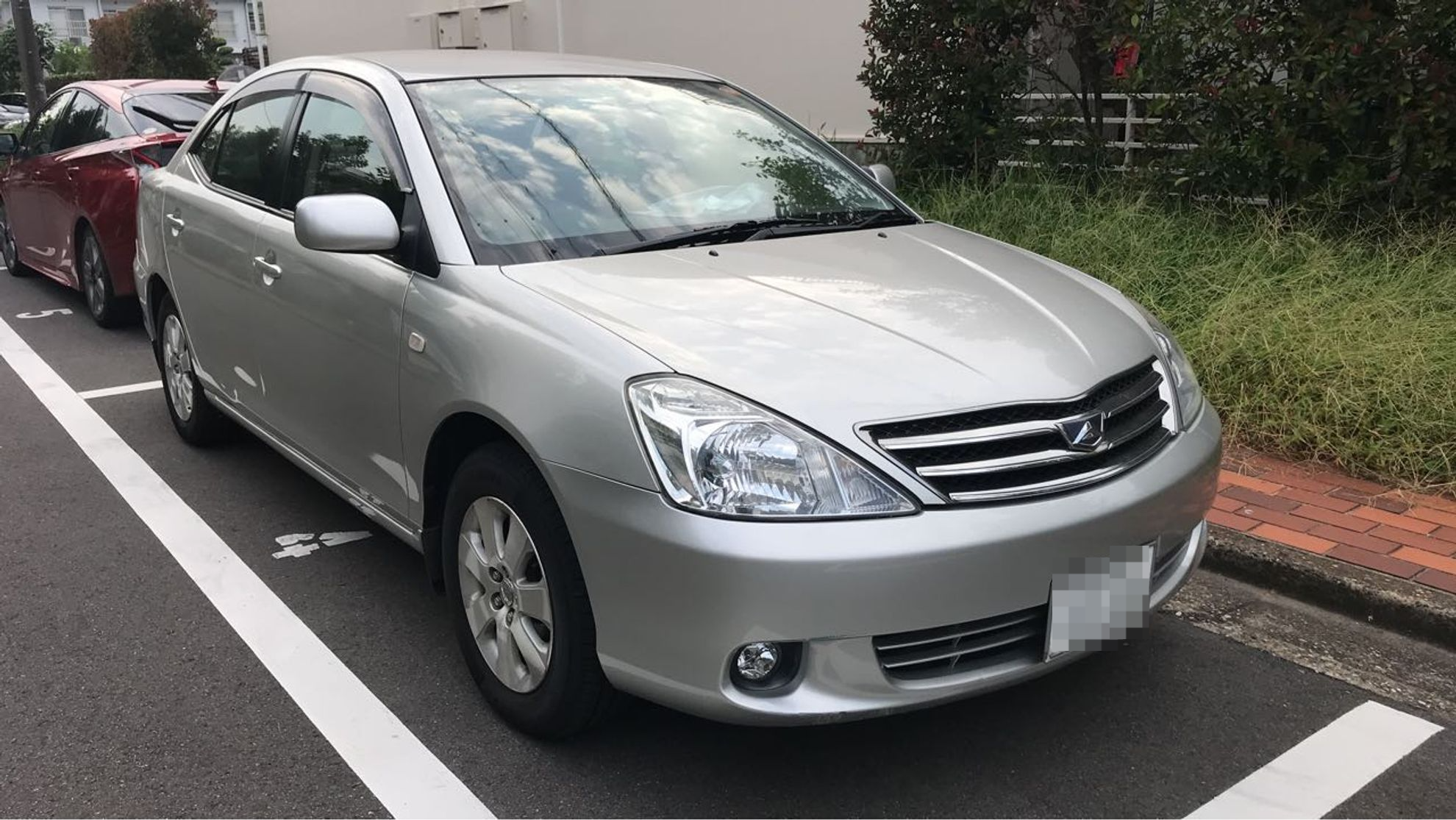 外装右前