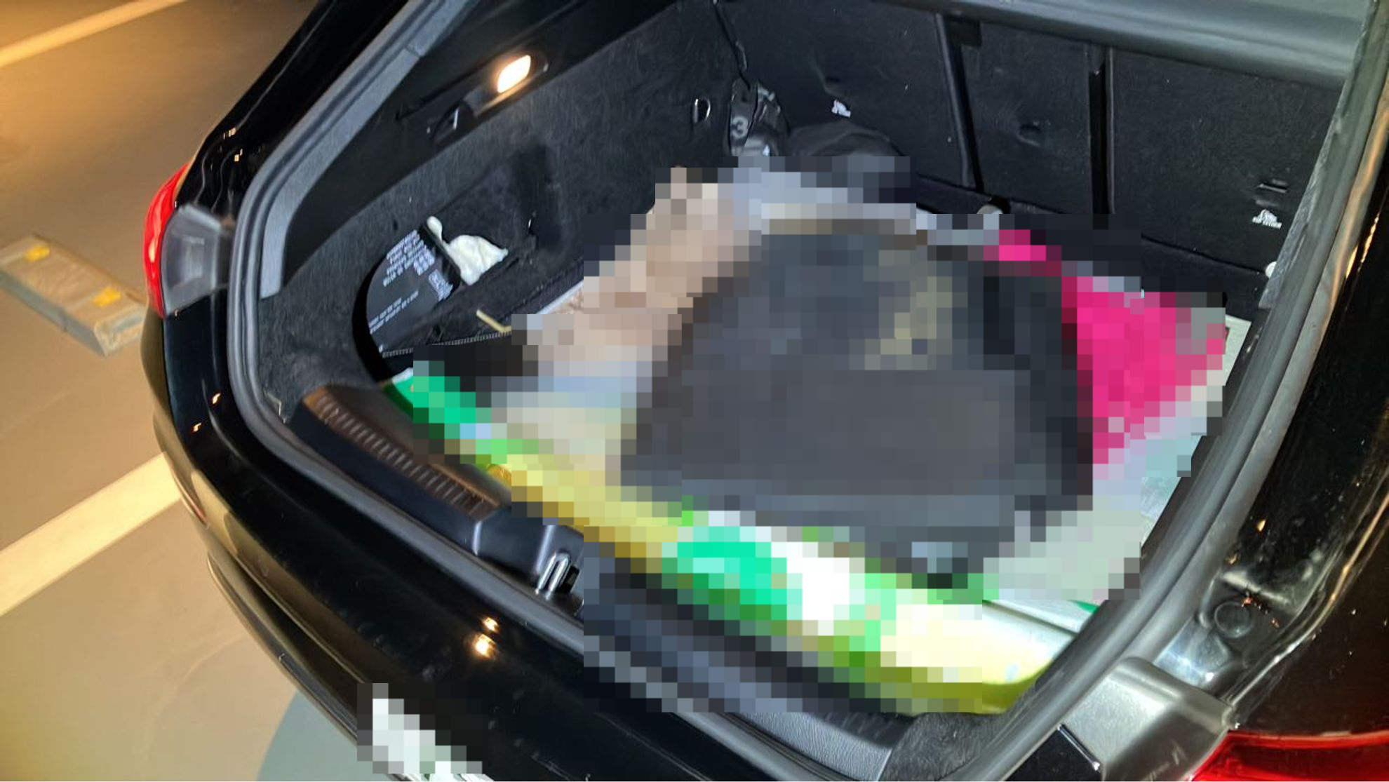 内装トランク