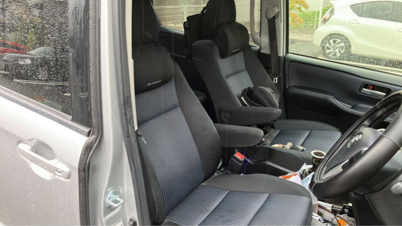 内装前方シート