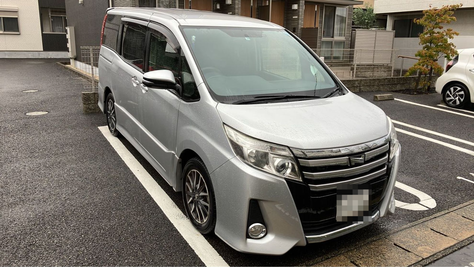 外装右前