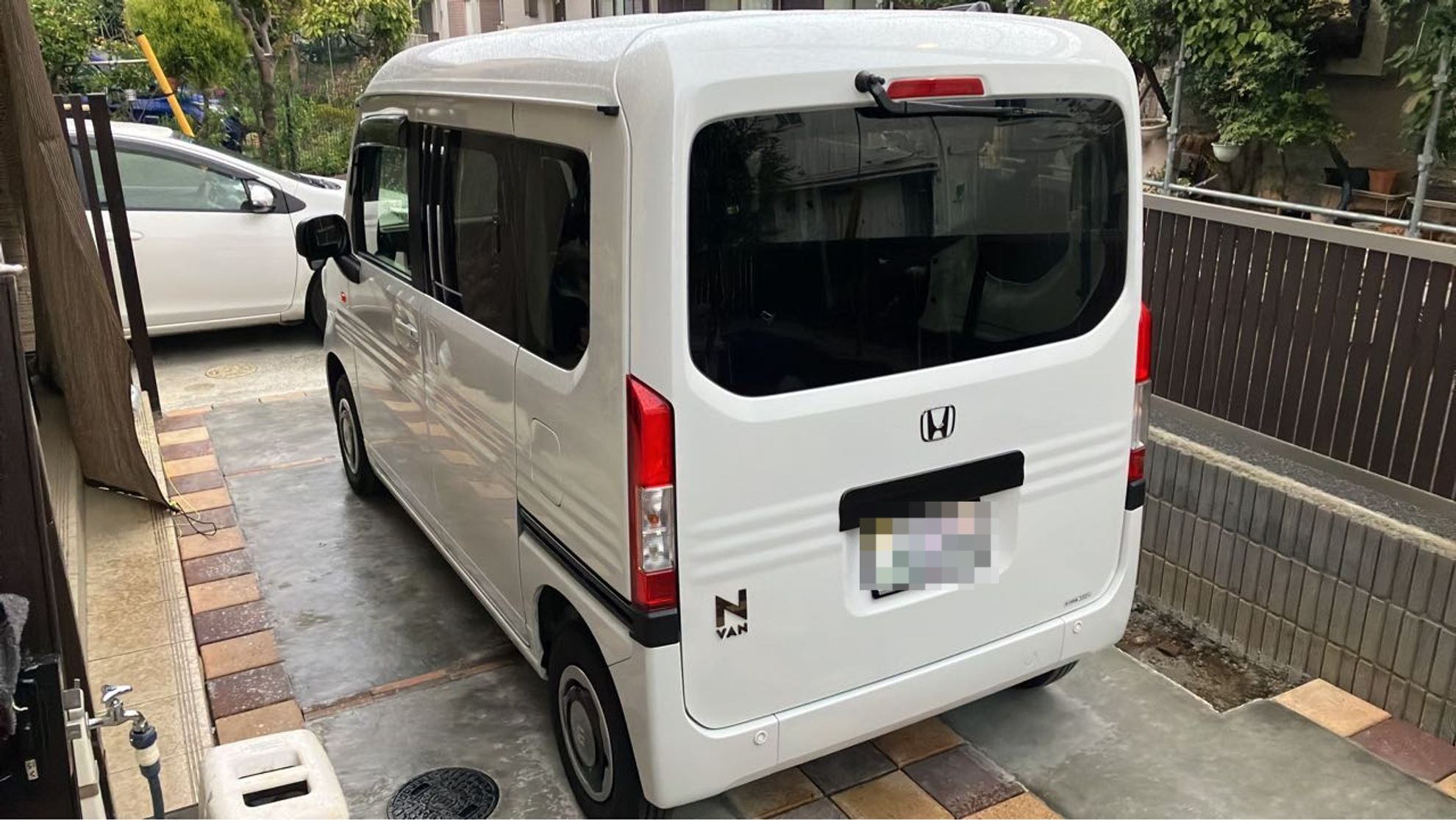 外装左後方