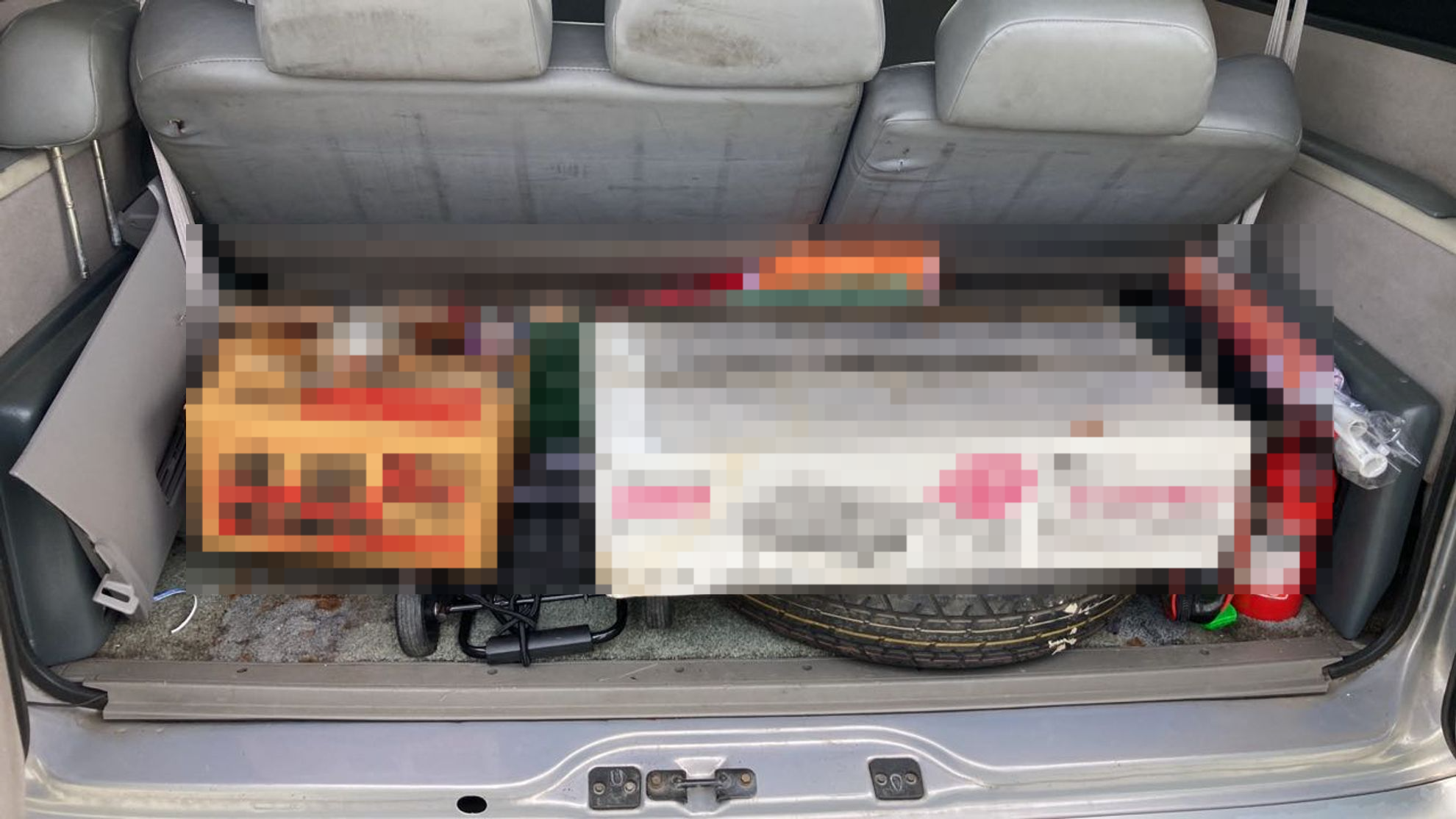 内装トランク