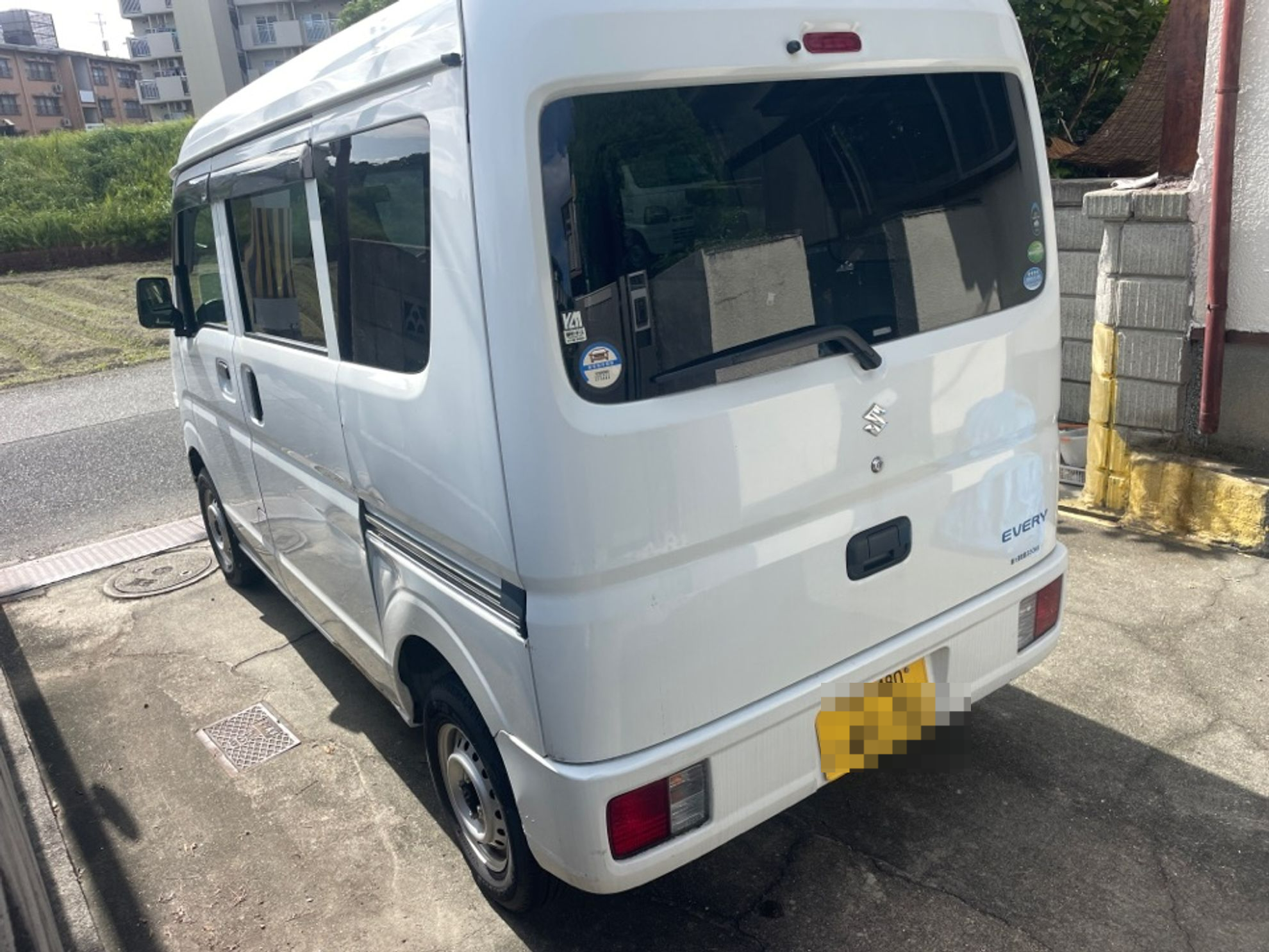 外装左後方