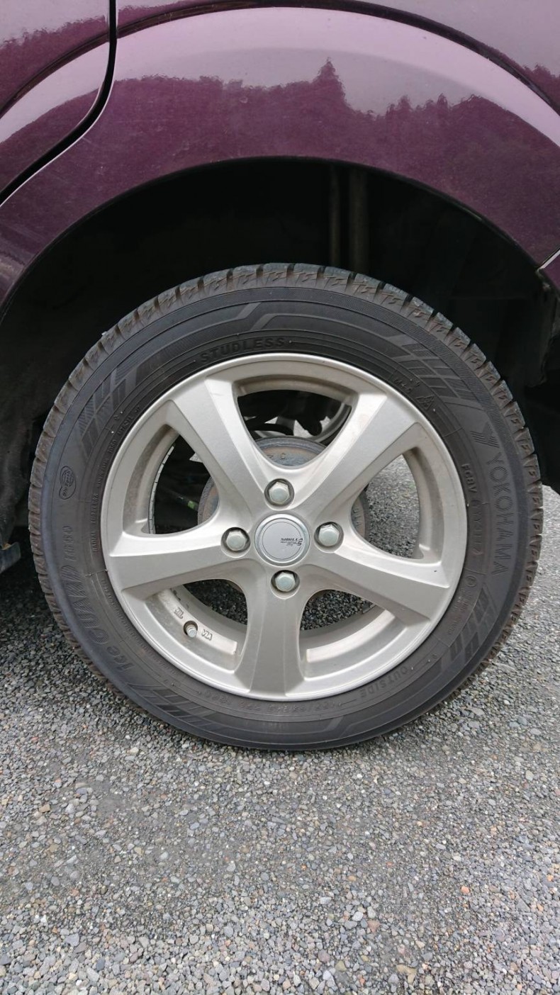 タイヤホイール前