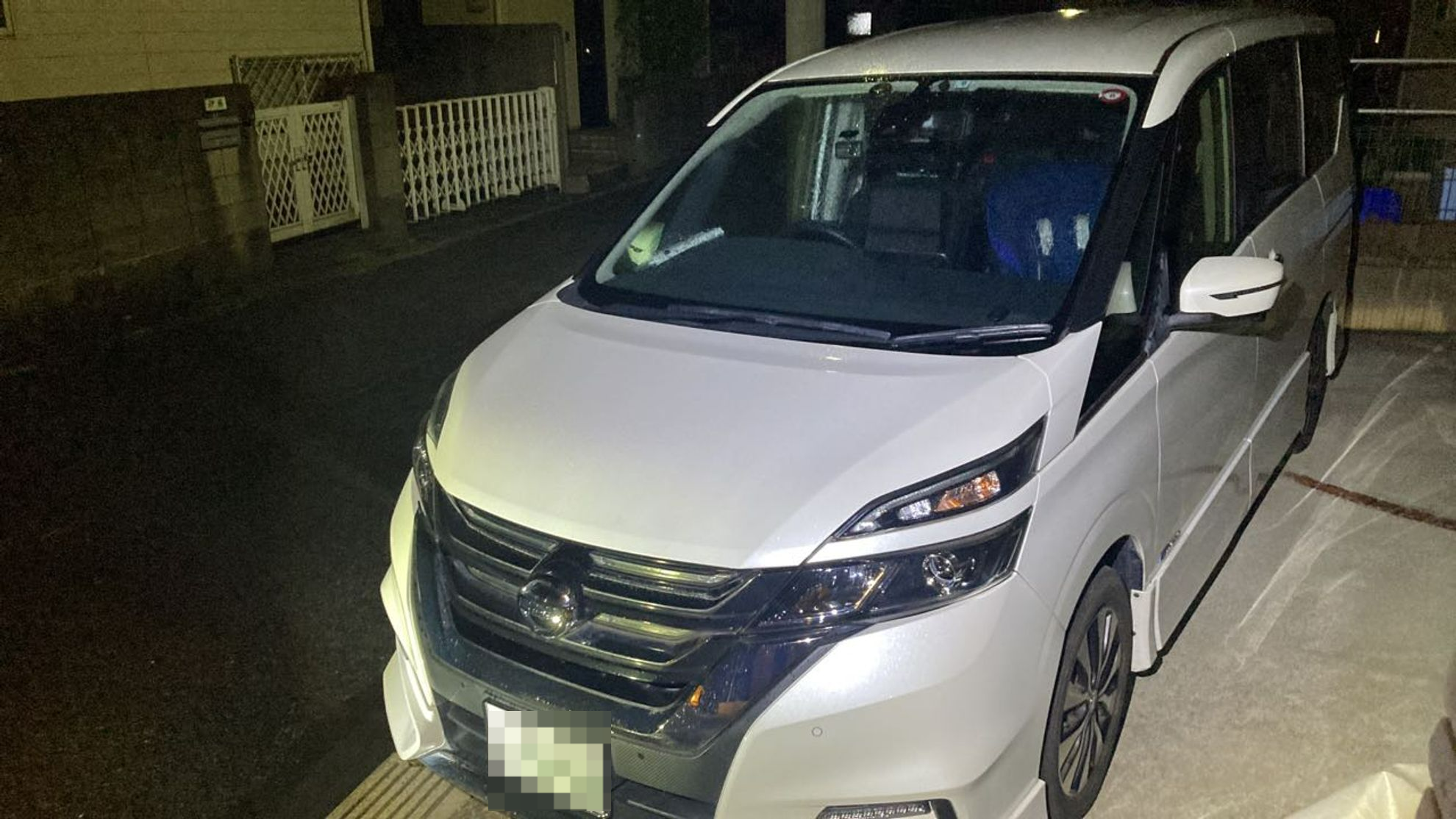 car_main_img