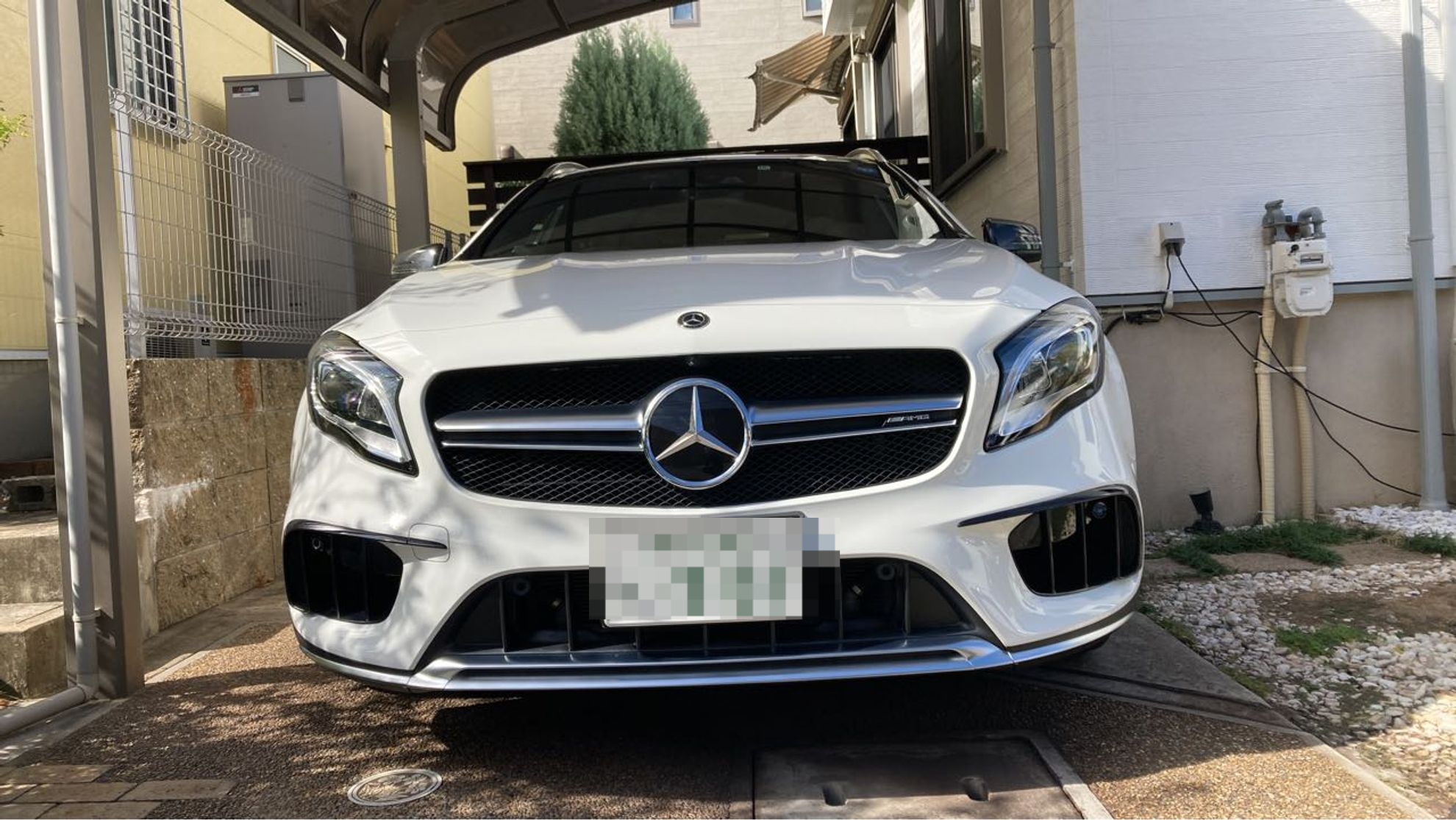 外装前方