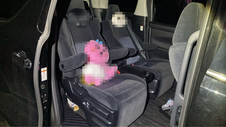 内装後方シート