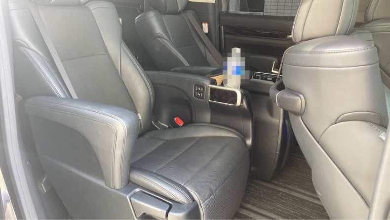 内装後方シート