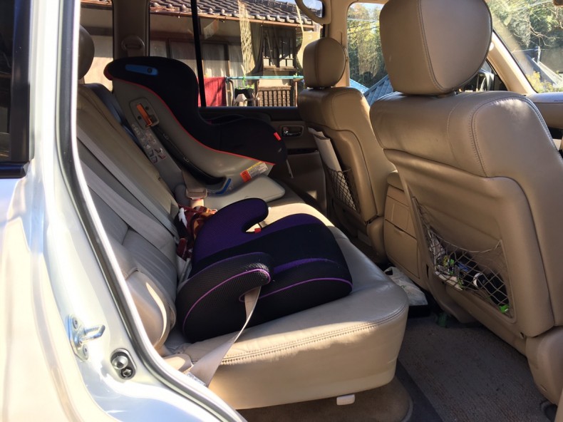 内装後方シート