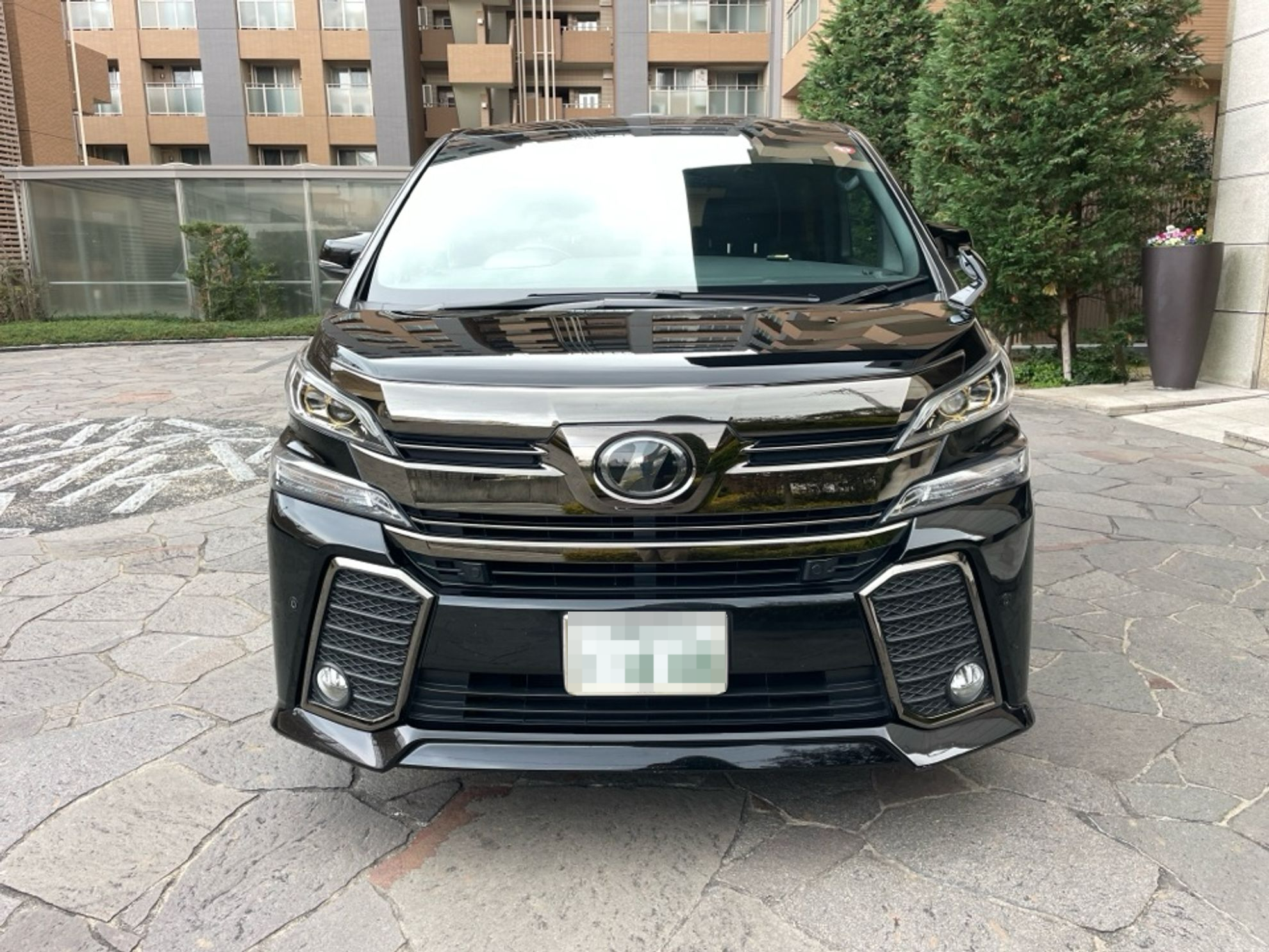 外装前方