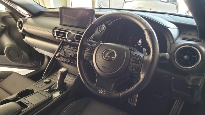 内装インパネ全体