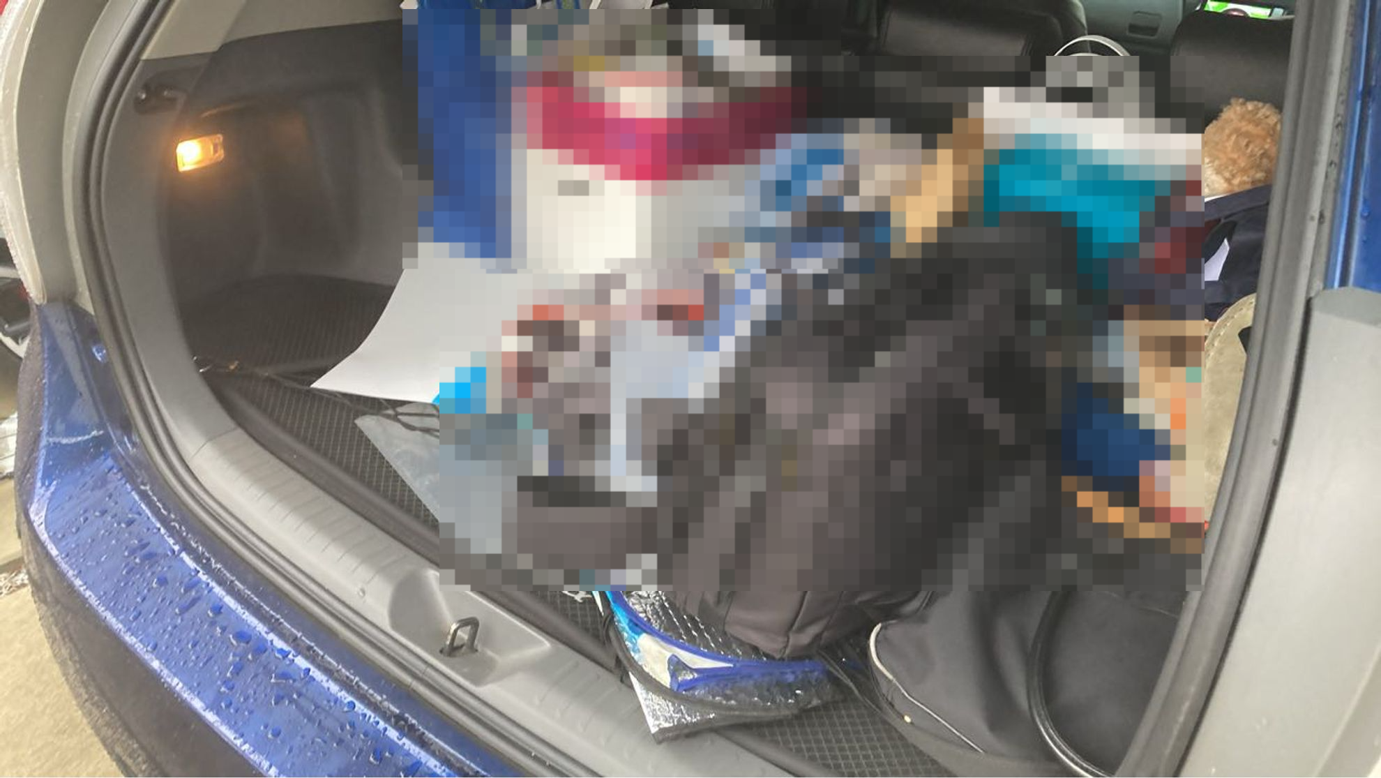 内装トランク