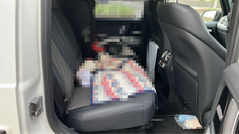 内装後方シート